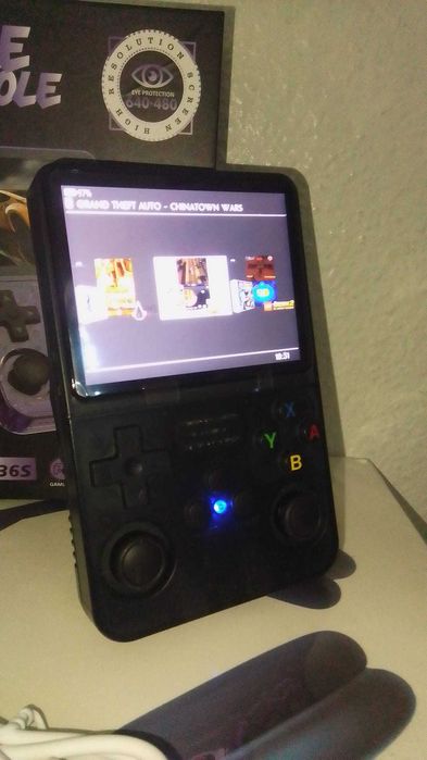 Consola Portátil Retrô R36S - Preto - Nova!!