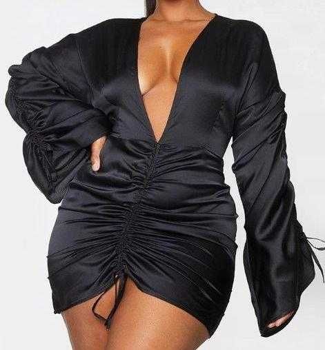 PrettyLittleThing-satynowa marszczona sukienka roz.56/58