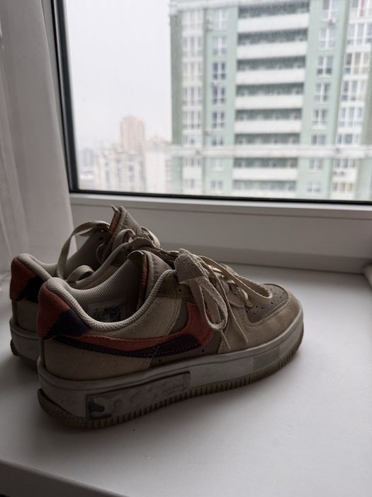 Жіноче взуття (Nike, UGG, crocs, Puma, Naked wolf, YSL