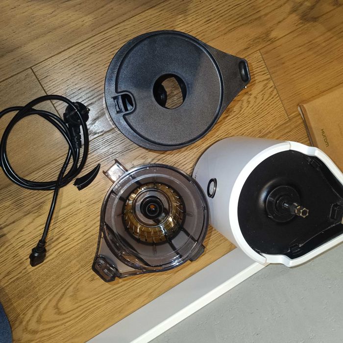 HUROM H300e wyciskarka wolnoobrotowa – jak nowa, użyta 3 razy