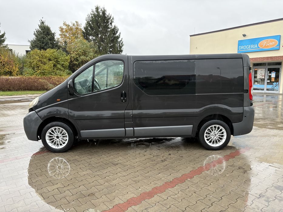 Opel vivaro trafic brygadówka klima