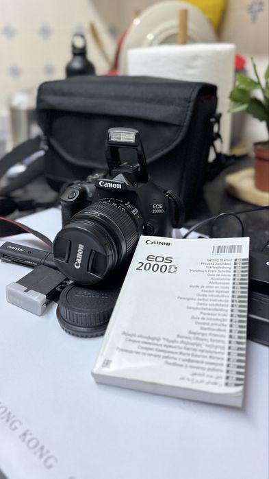 Canon EOS  2000d