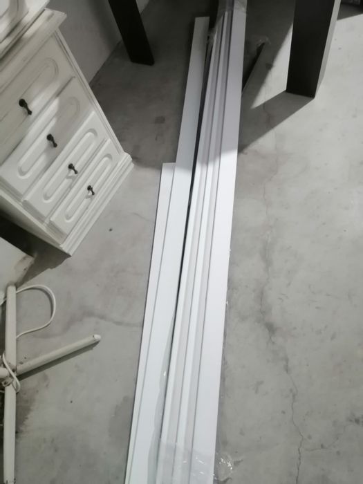 Rodapé em pvc branco