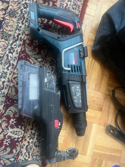 Sprzedam narzędzia akumulatorowe.