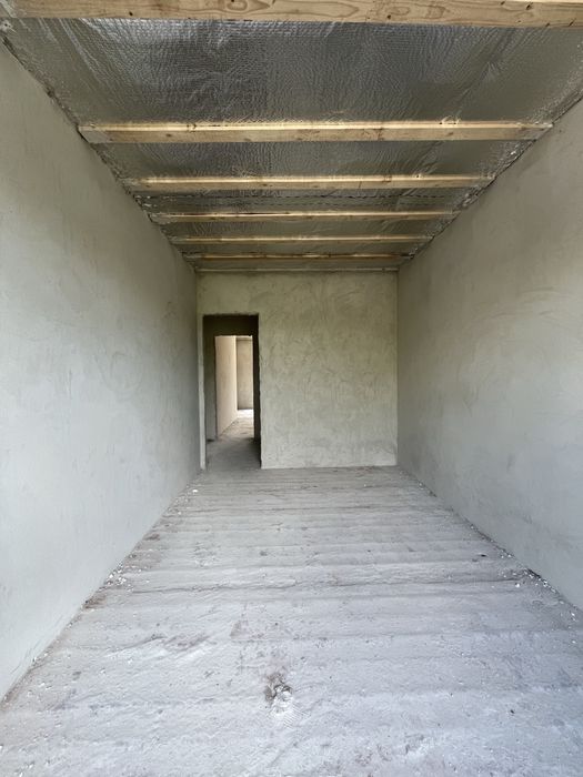 Продається готовий до ремонту таунхаус в Вовчинця