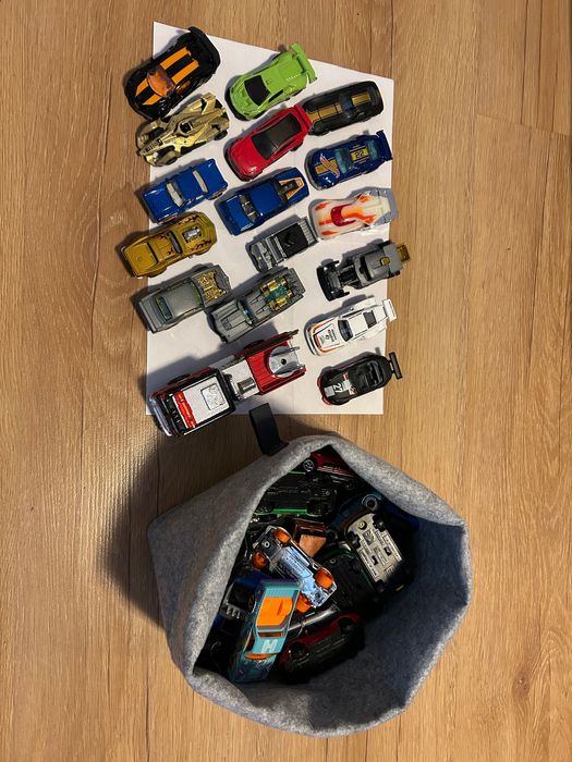 Hotweels i inne samochody