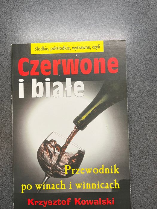 Cztery książki - o winach, piwie i napojach.