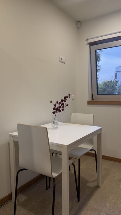 Conjunto Mesa e Cadeiras