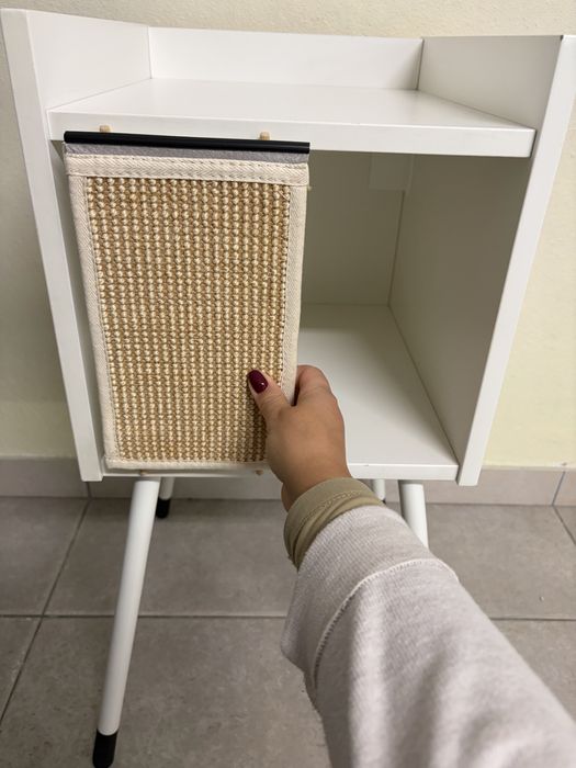 Casa com pernas para gatos