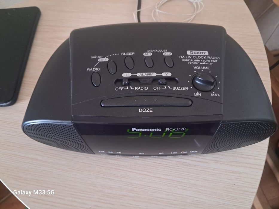 Продам радиочасы Panasonic RC-Q720