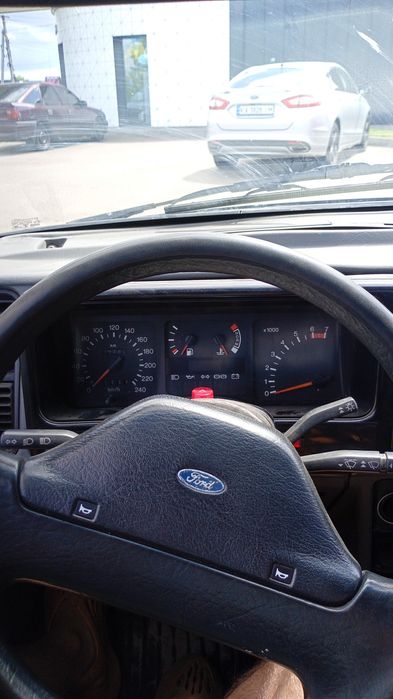 ОБМЕН-ПРОДАЖА .Ford sierra 2.0 онс, інжектор газ бензин