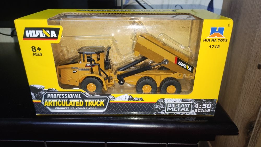 Самосвал Huina  Toys 1712
