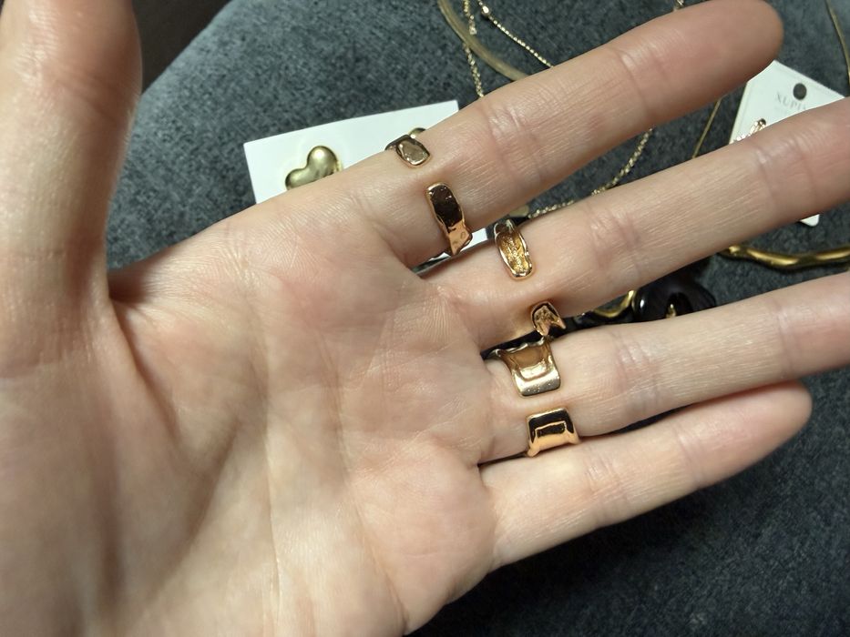 Біжутерія, прикраси під золото