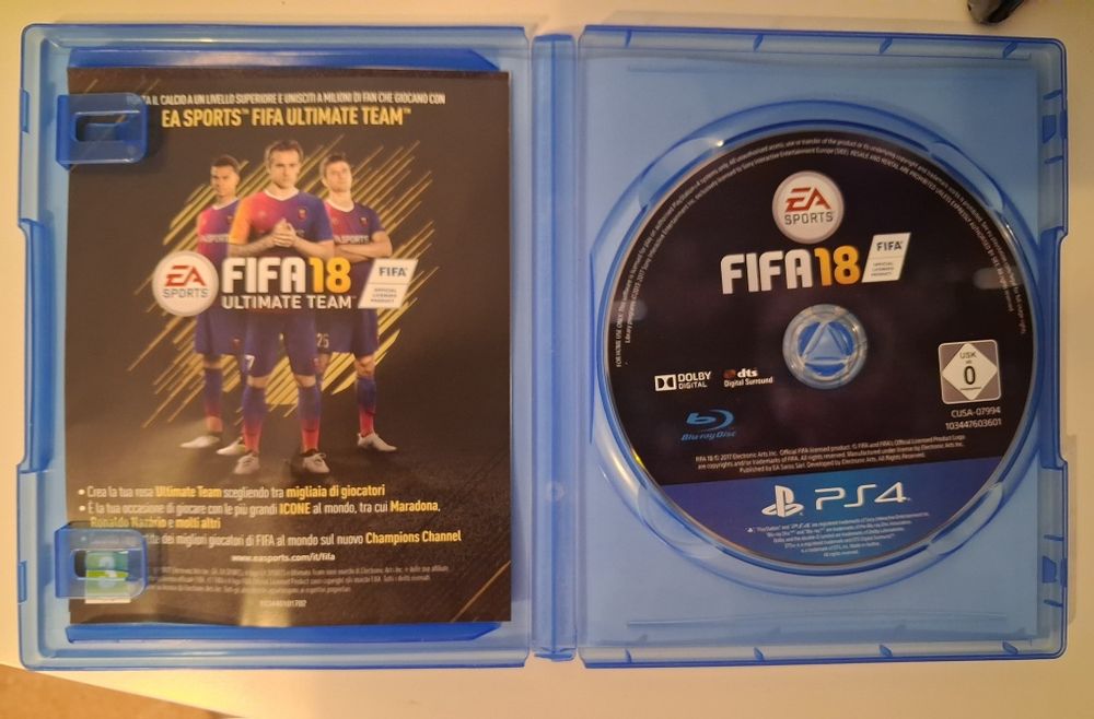 Pack 2 Jogos: FIFA 17 + FIFA 18 - PS4
