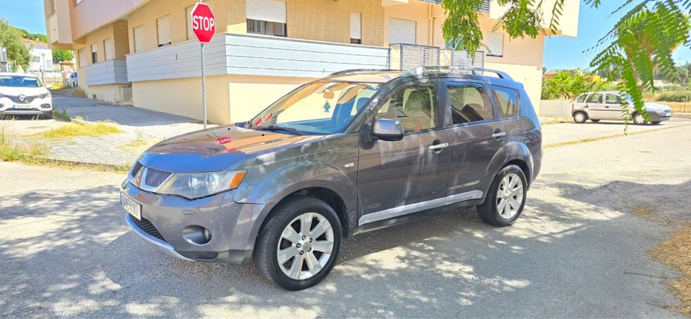 Mitsubishi Outlander ( 4X4 ) 2.2 DI-D Instyle 4WD Ano 2007 a diesel
