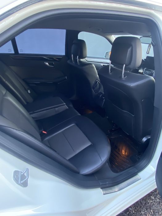 Mercedes-Benz E-Class  W 212  Avantgarde