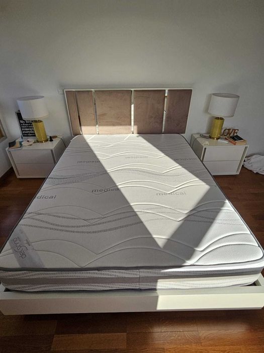 Cama com Colchão