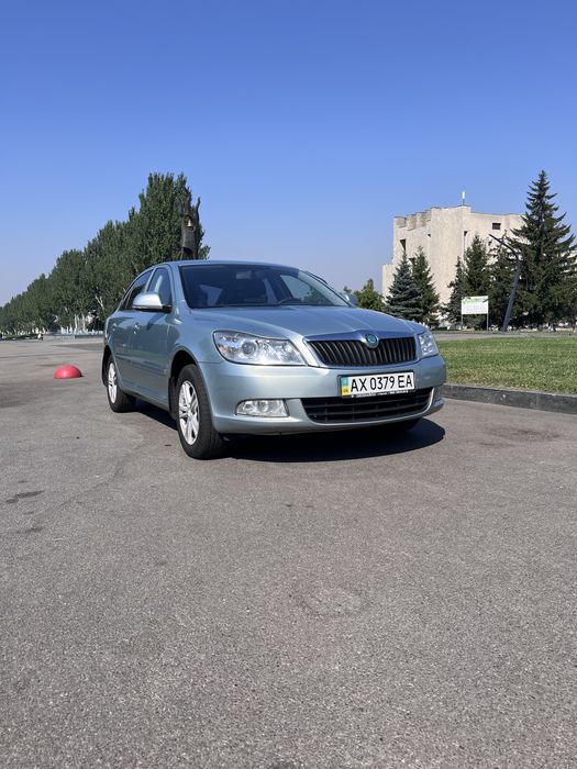 Skoda Octavia 2012 1.8TSI MT