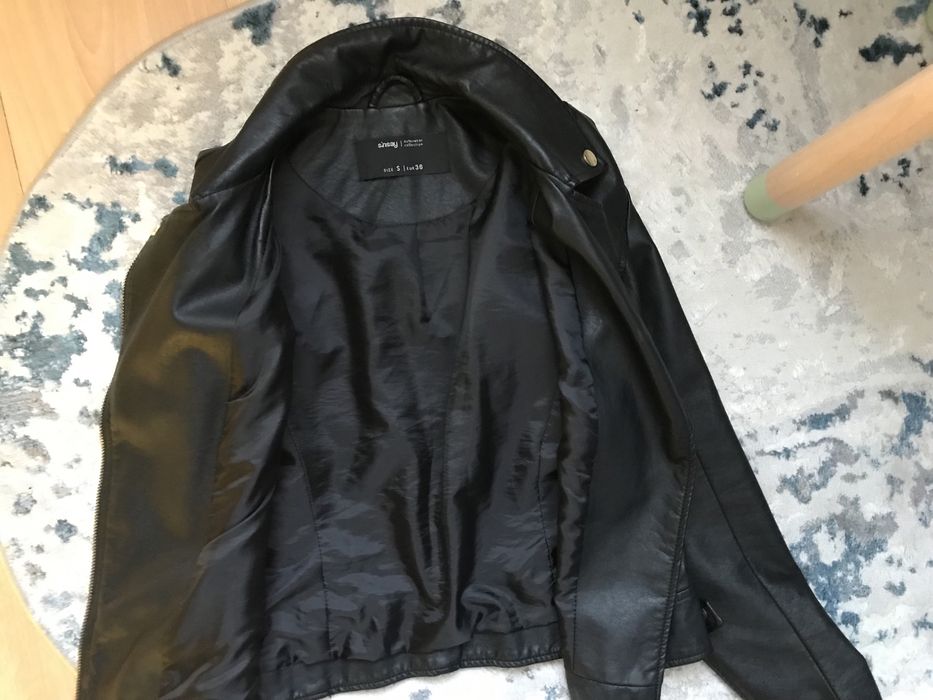 Куртка шкіряна