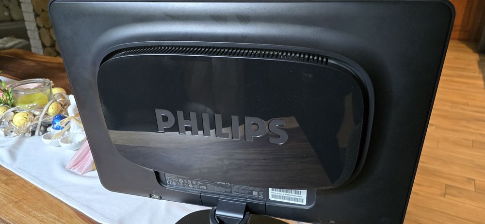 PHILIPS monitor panoramiczny 19" LCD  CW190CW8FB/00