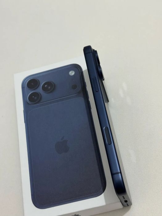 Iphone 17 pro max 512Gb azul estado novo com fatura
