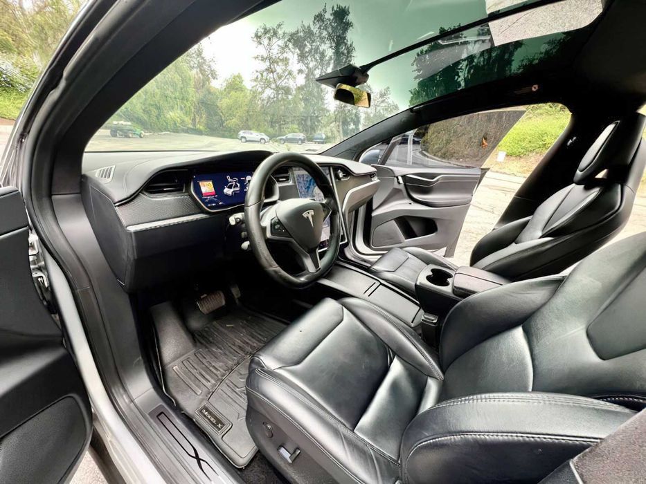 Tesla Model X 100D      2018