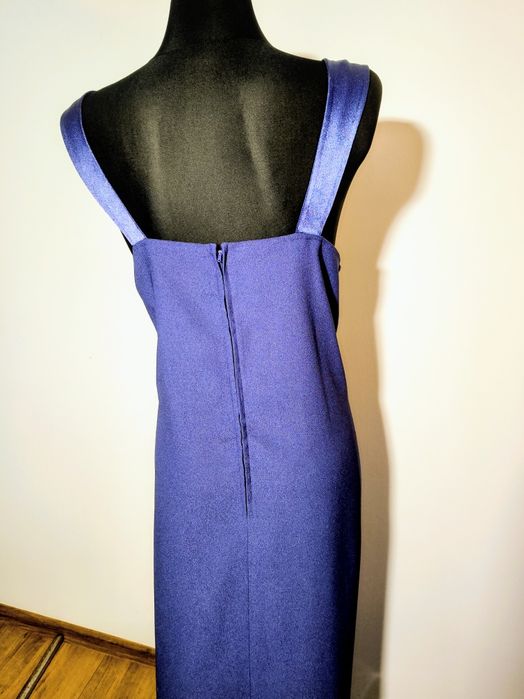 Długa prosta elegancka szykowna suknia maxi r. 52