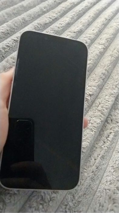 Iphone 14 fioletowy