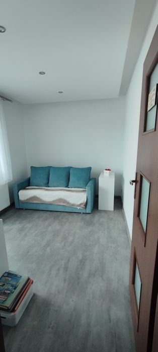 Sofa 3 osobowa .Nowa nie uzywana.Pilne.
