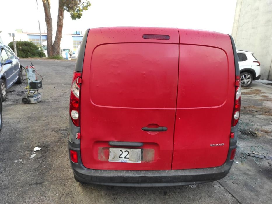 Capô Renault Kangoo