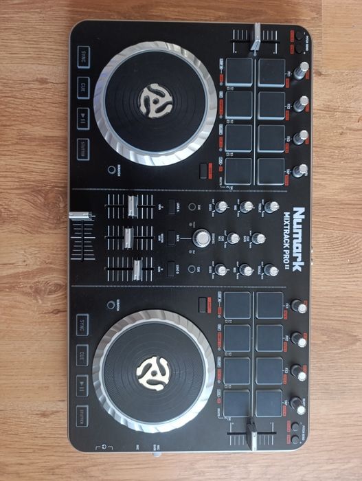 Numark mixtrack pro II 2 dj