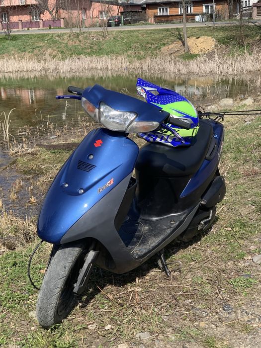 Скутер suzuki lets