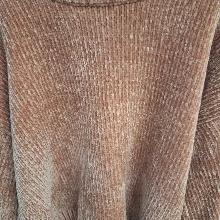 Różowy sweter, rozmiar L. sinsay