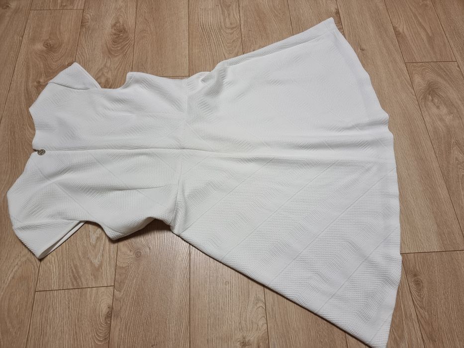Śliczna sukienka Tommy Hilfiger 42
