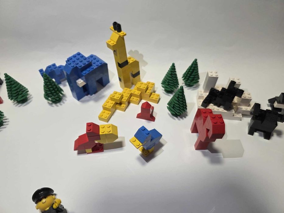 LEGO Building Set with People 258 Zoo