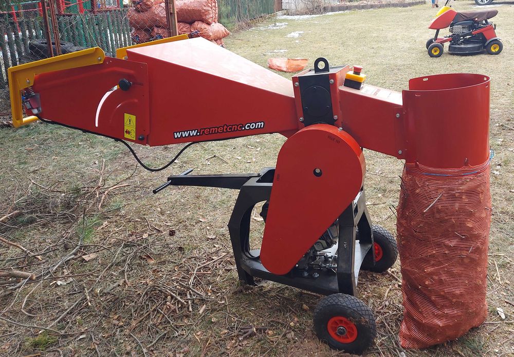 Zrębki drewno z rębaka