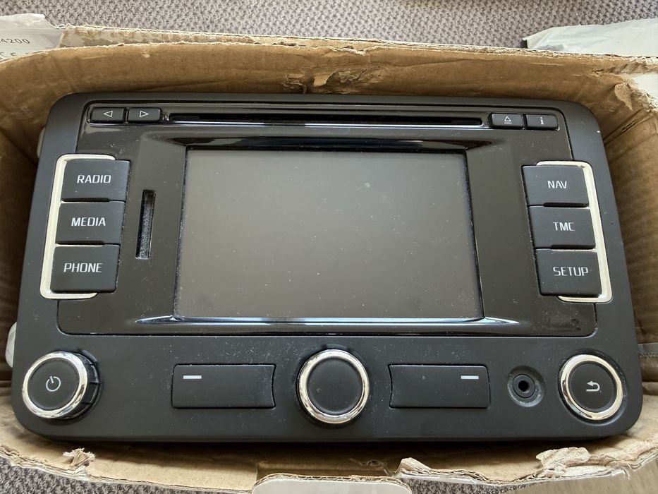 Radio Nawigacja RNS315 Skoda 3T0035197 D Z Kodem
