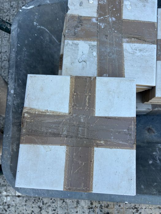 Mosaicos grandes e pequenos novos