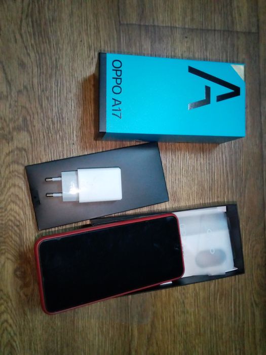 Продам телефон Oppo A17