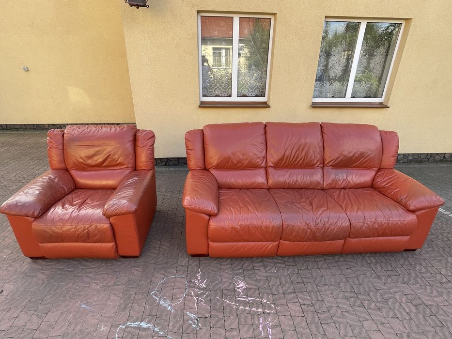 Шкіряний диван з кріслом