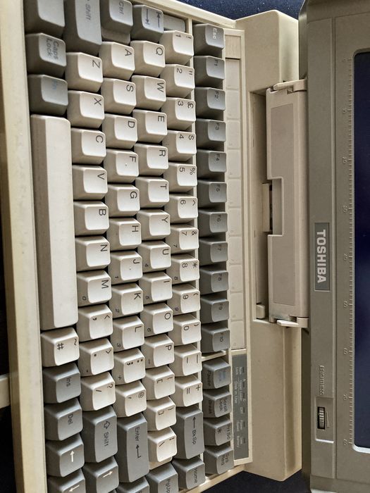 Computador portátil antigo