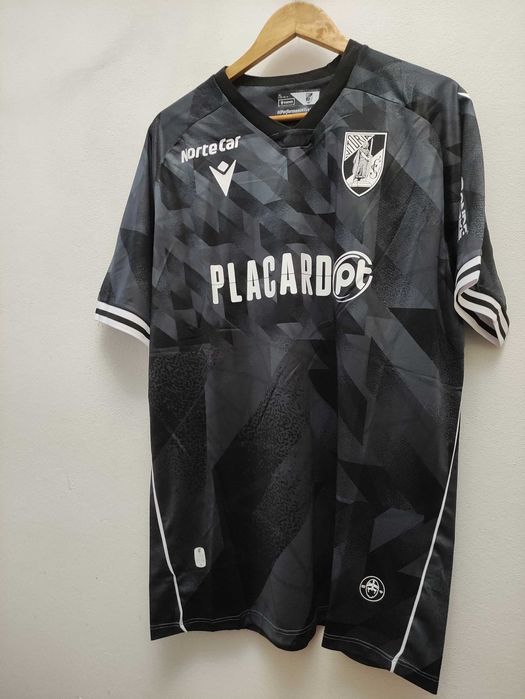Camisola Vitória Guimarães preta