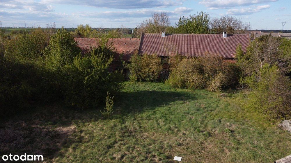 Nieruchomość z dużym budynkiem gospodarczym 324 m² i działką 2400 m²