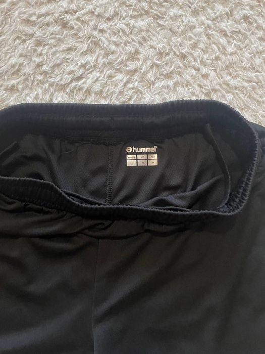 Спортивні шорти hummel