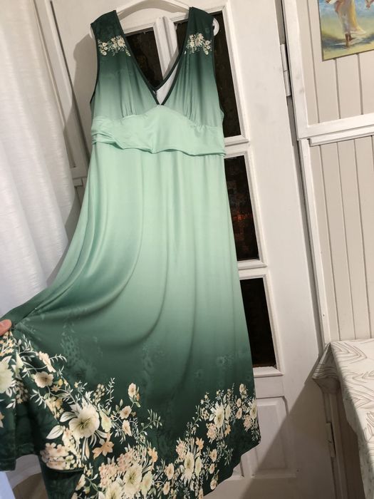 Piękna zielona sukienka wesele imreza 42