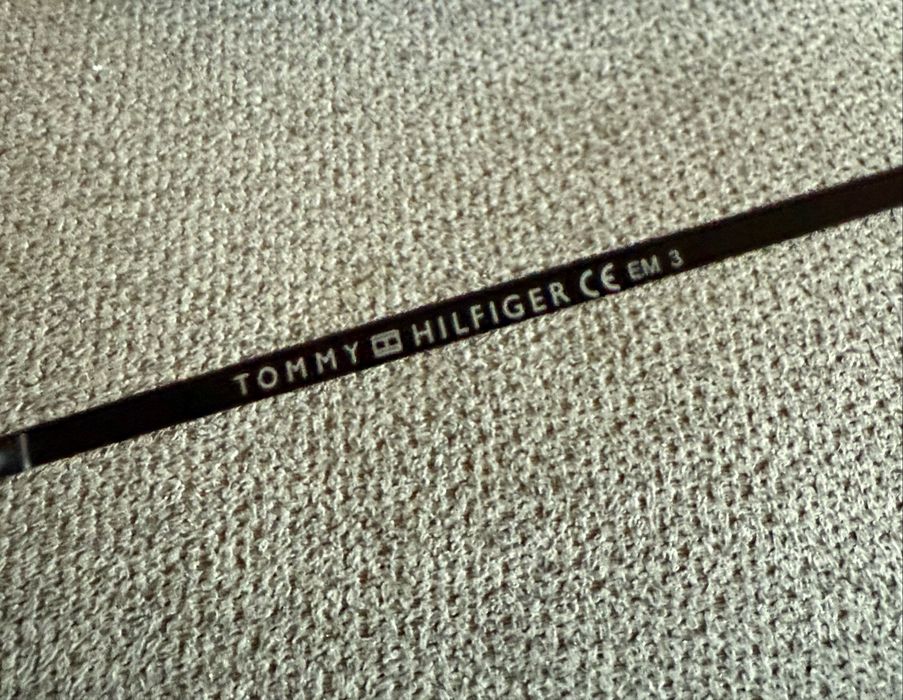 Oculos de sol Tommy Hilfiger