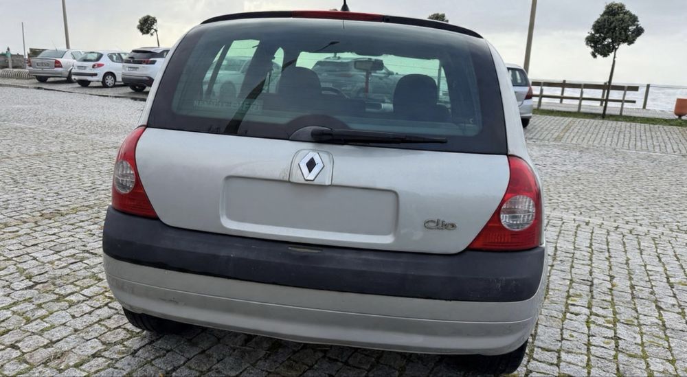 Renault clio 1.2 2002