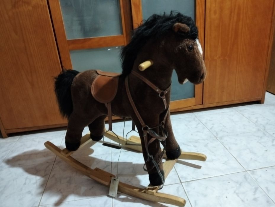 Cavalo de madeira