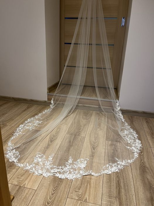 Welon katedralny ivory