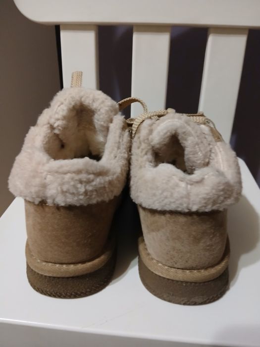 Дитячі теплі кросівки-угги